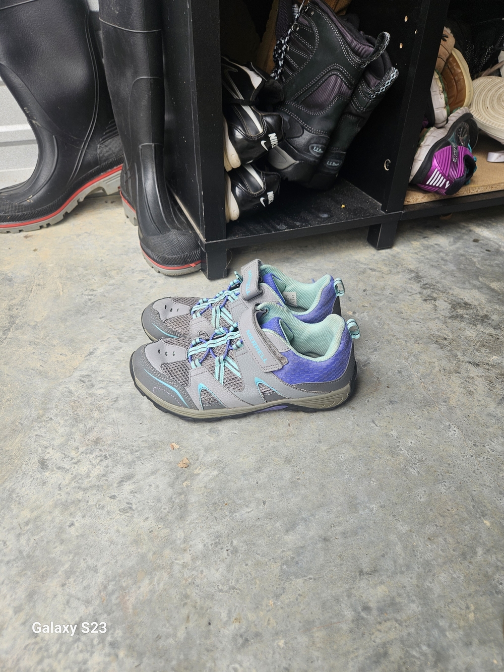 Merrell Trail Chaser Big Kid Size 5 Grey Purple Blue Hiking Trail Shoes Sneakers